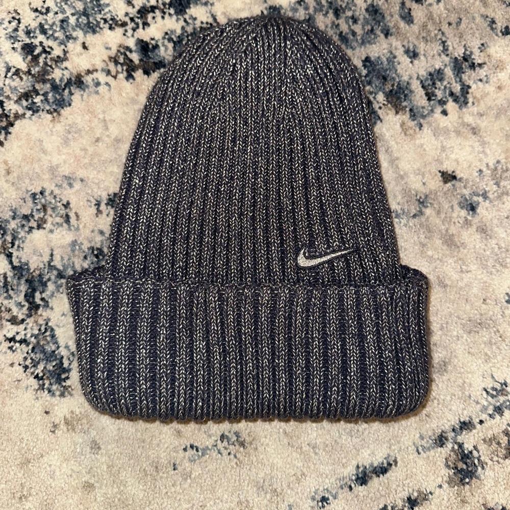 Nike women's winter beanie